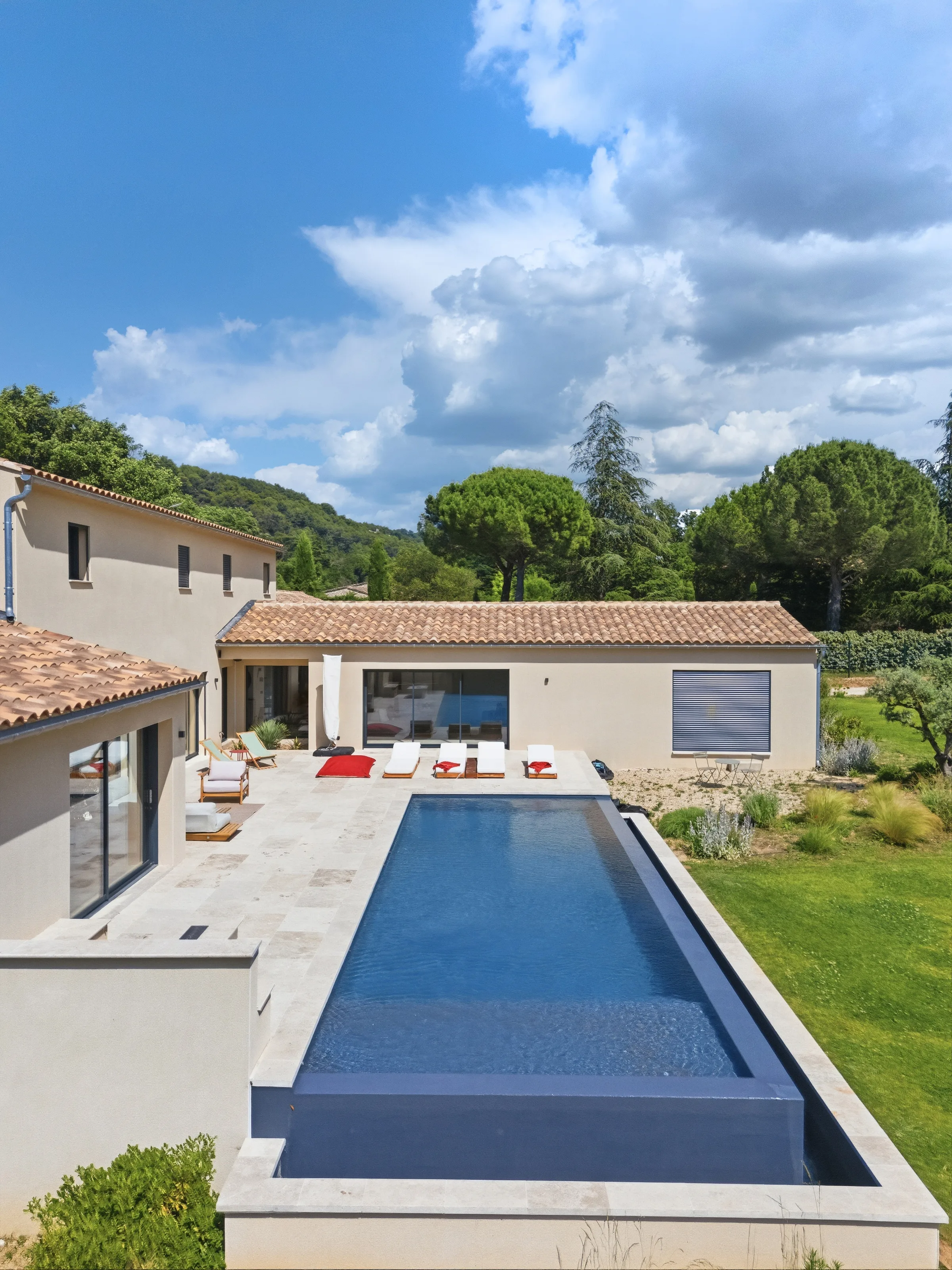 Ménerbes — Vue sur la vallée